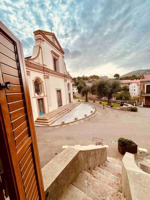 Charmant Petit Appartement Place De L Eglise Piana  Exterior photo